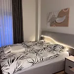 Pazari * Korça