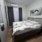 Apartament Pazari